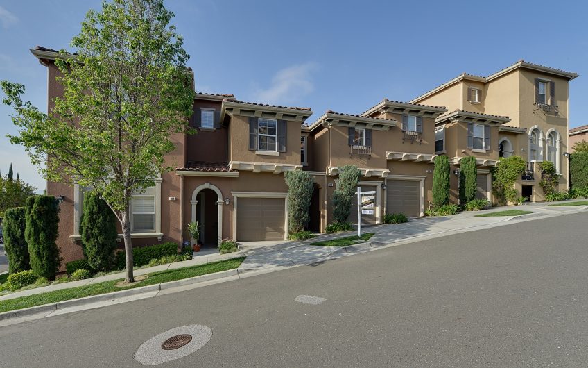 320 Mullinix Way San Jose, California 95136