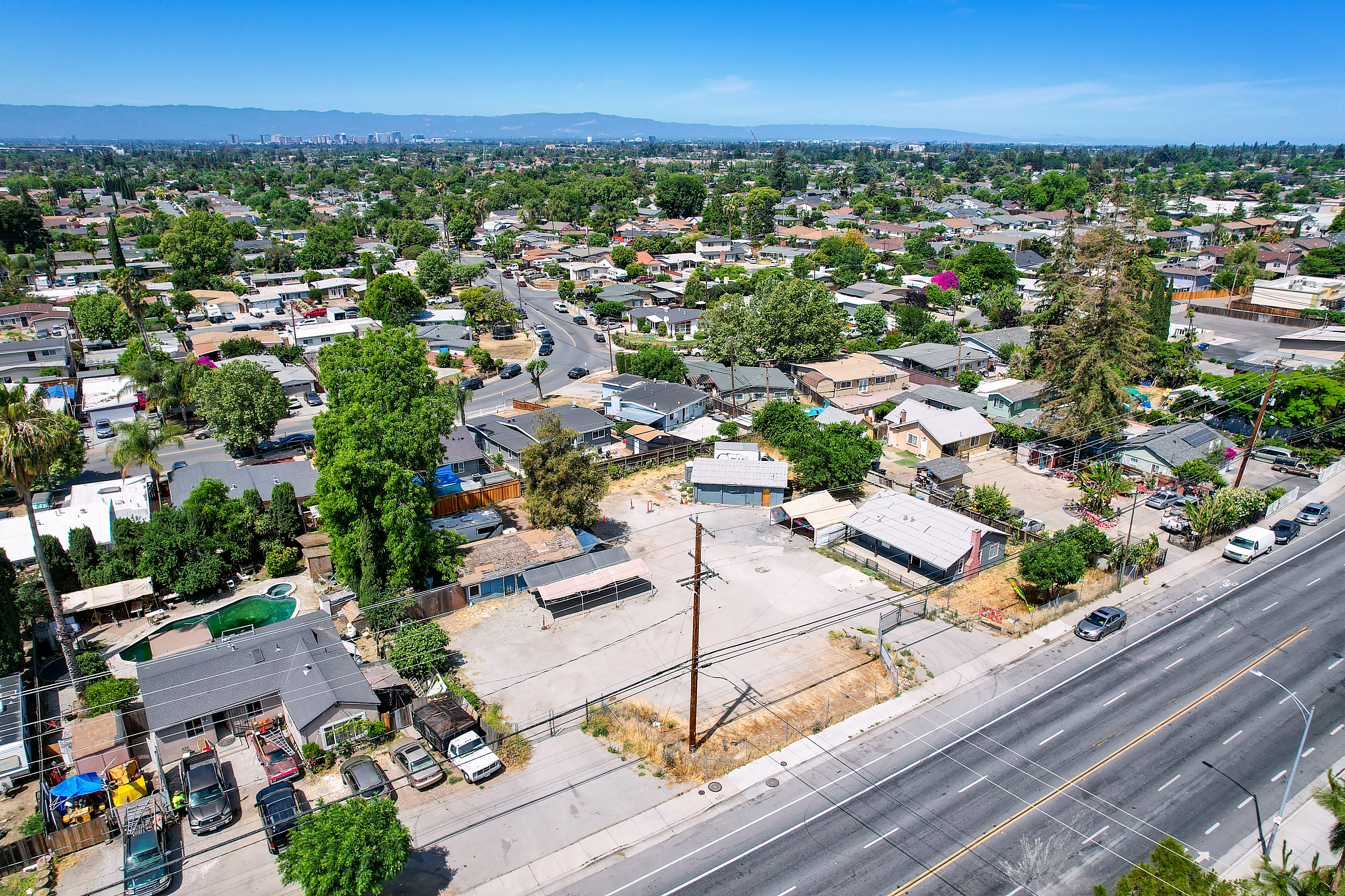 1005 S WHITE RD.  SAN JOSE, CA 95127