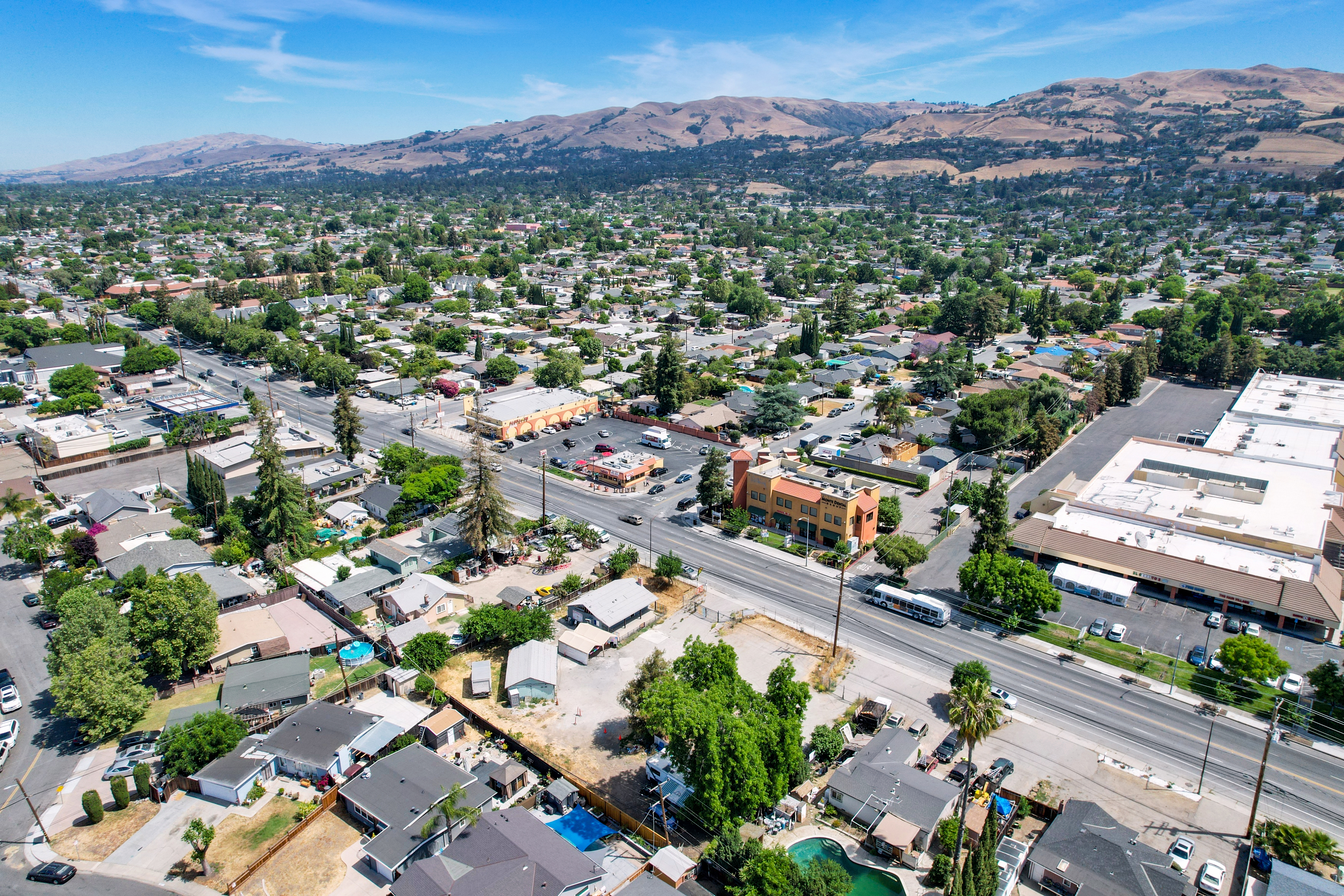 1005 S WHITE RD.  SAN JOSE, CA 95127